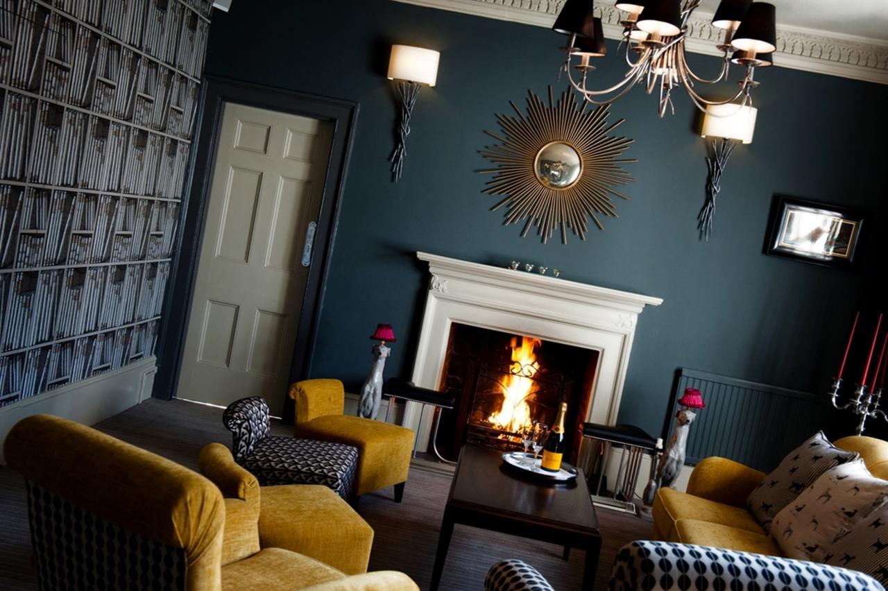 Worldhotels Distinctive Woughton House Hotel Milton Keynes Ngoại thất bức ảnh