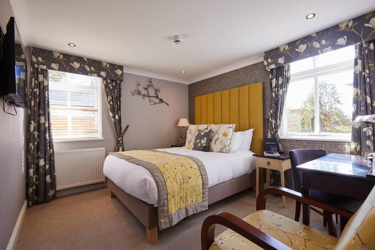 Worldhotels Distinctive Woughton House Hotel Milton Keynes Ngoại thất bức ảnh
