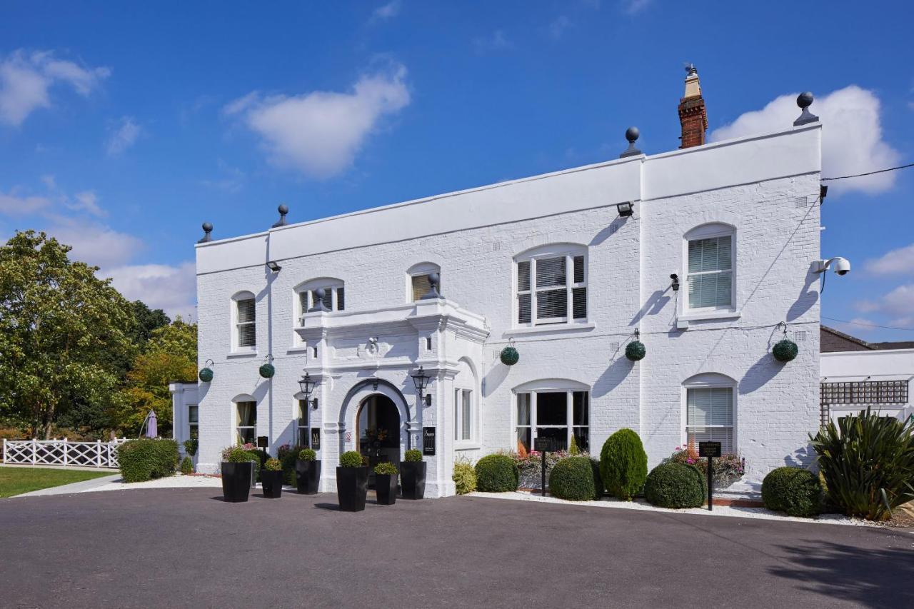 Worldhotels Distinctive Woughton House Hotel Milton Keynes Ngoại thất bức ảnh