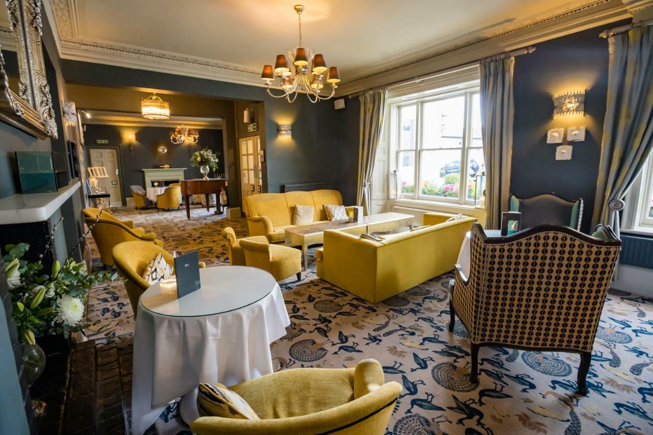 Worldhotels Distinctive Woughton House Hotel Milton Keynes Ngoại thất bức ảnh