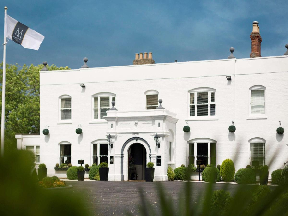 Worldhotels Distinctive Woughton House Hotel Milton Keynes Ngoại thất bức ảnh